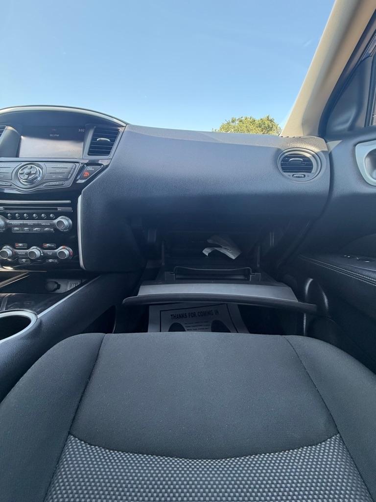 Nissan Pathfinder FWD S 2019