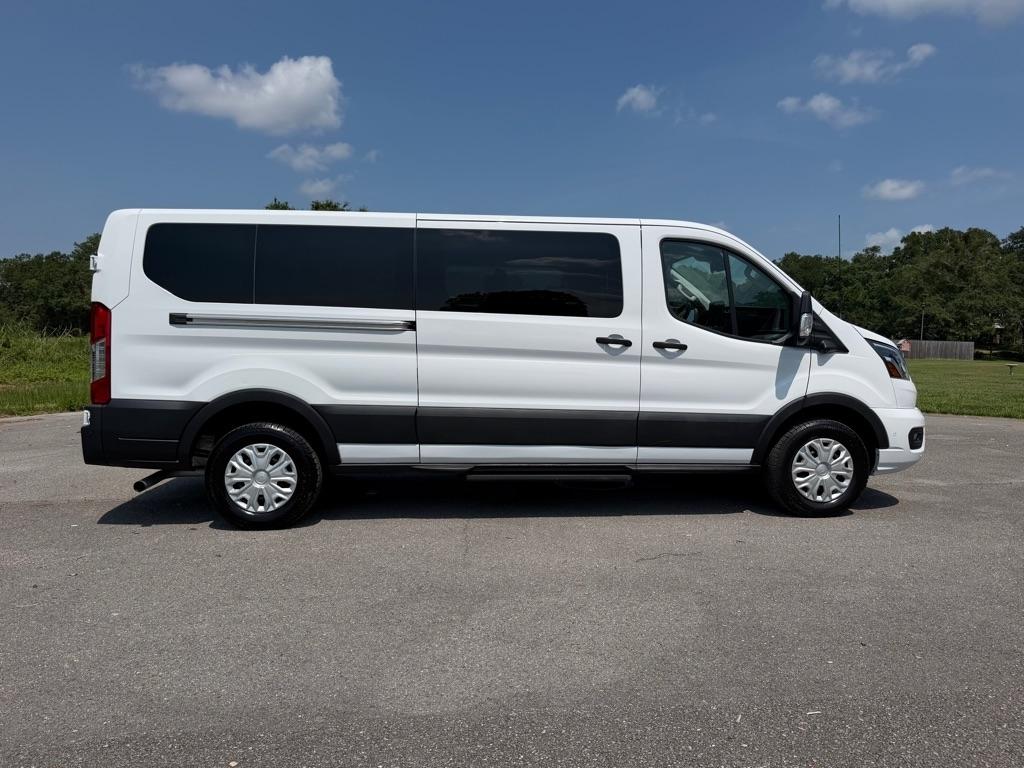 Ford Transit Passenger Wagon T-350 148" Low Roof XLT RWD 2023