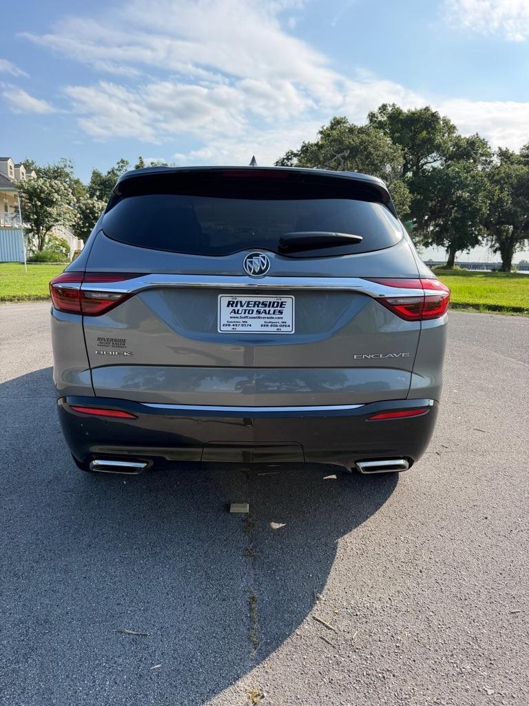 Buick Enclave FWD 4dr Essence 2018