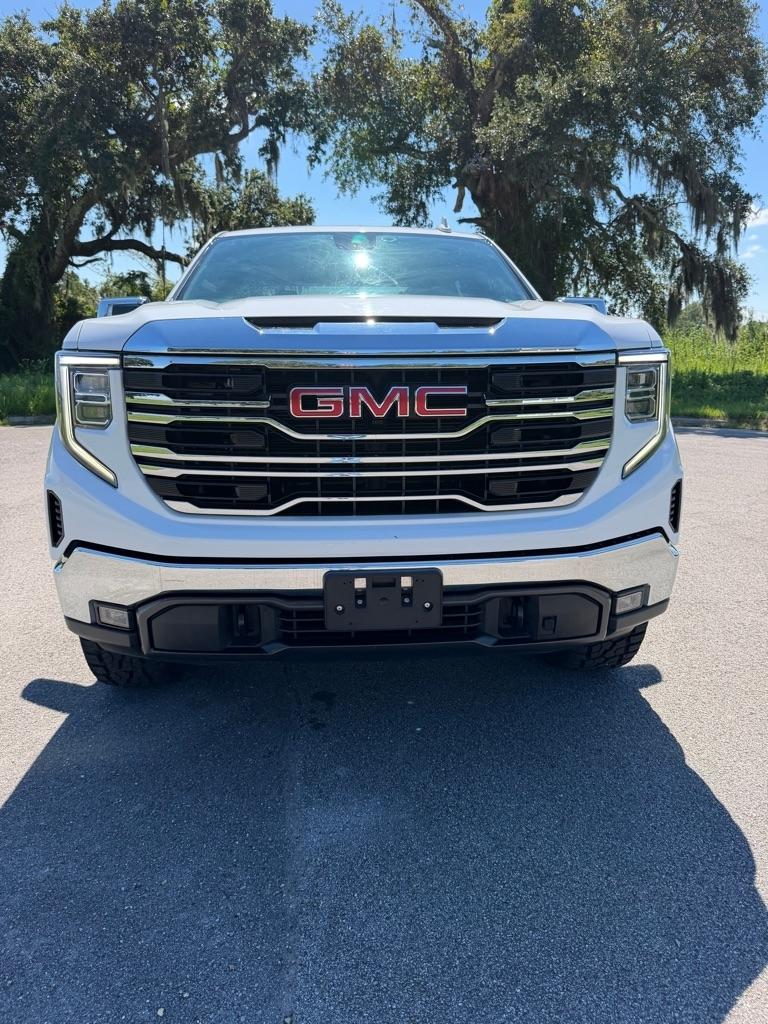 GMC Sierra 1500 4WD Crew Cab 147" SLT 2022