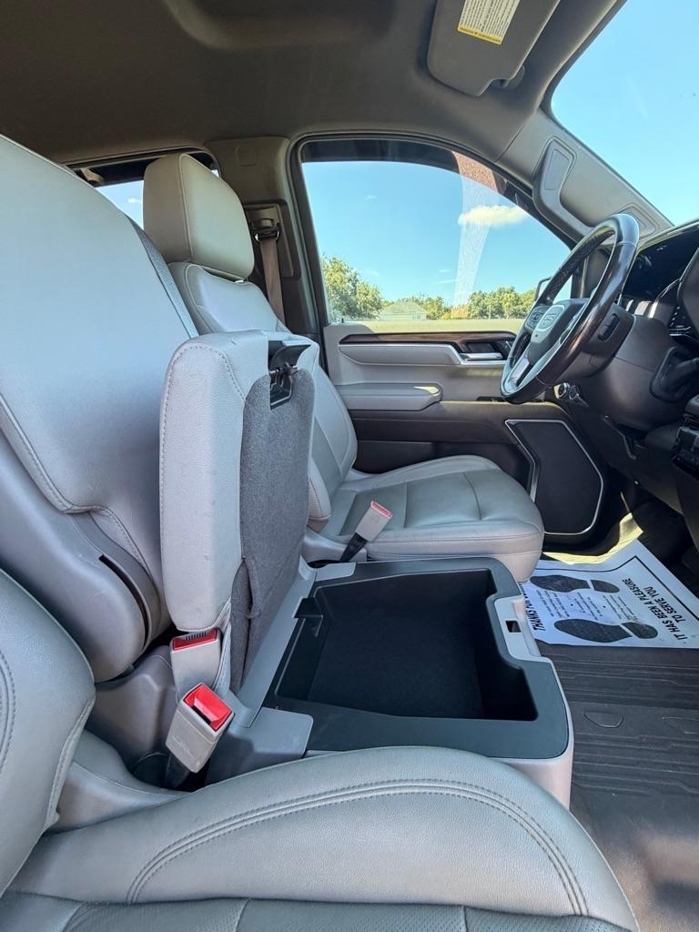 GMC Sierra 1500 4WD Crew Cab 147" SLT 2022