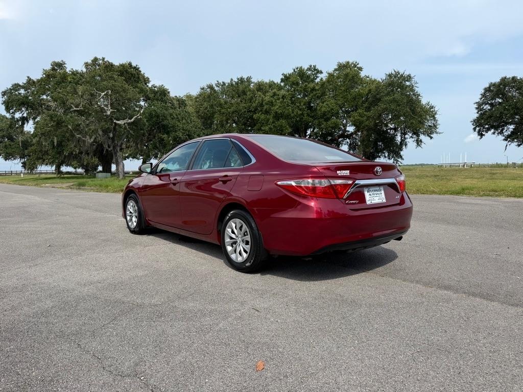 Toyota Camry XLE Auto (Natl) 2017