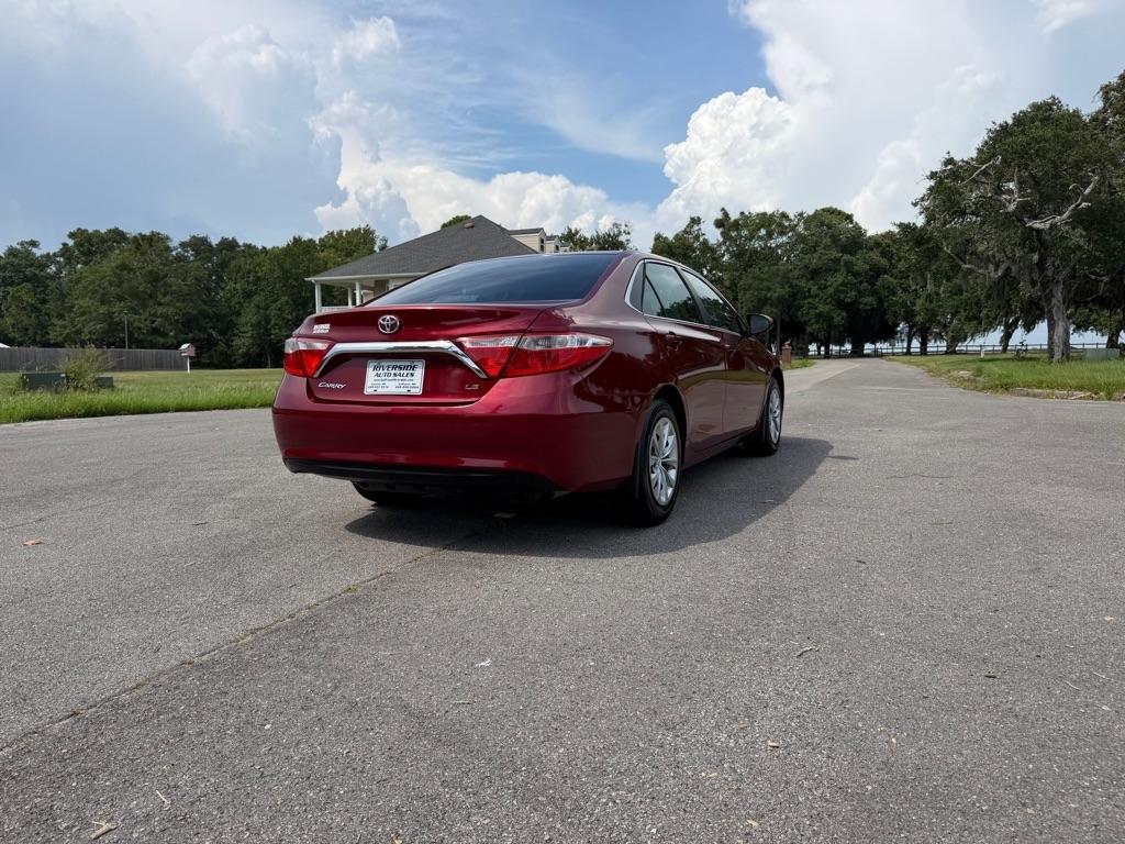 Toyota Camry XLE Auto (Natl) 2017