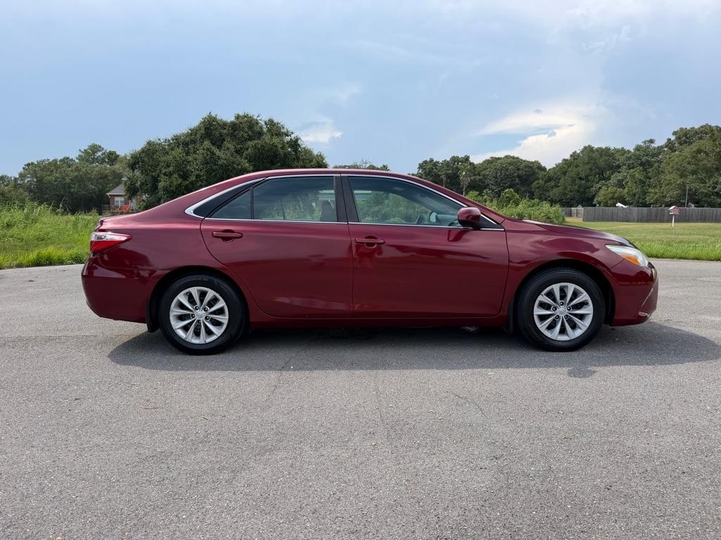 Toyota Camry XLE Auto (Natl) 2017