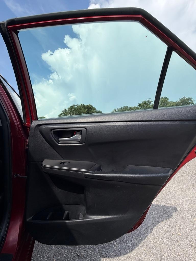 Toyota Camry XLE Auto (Natl) 2017