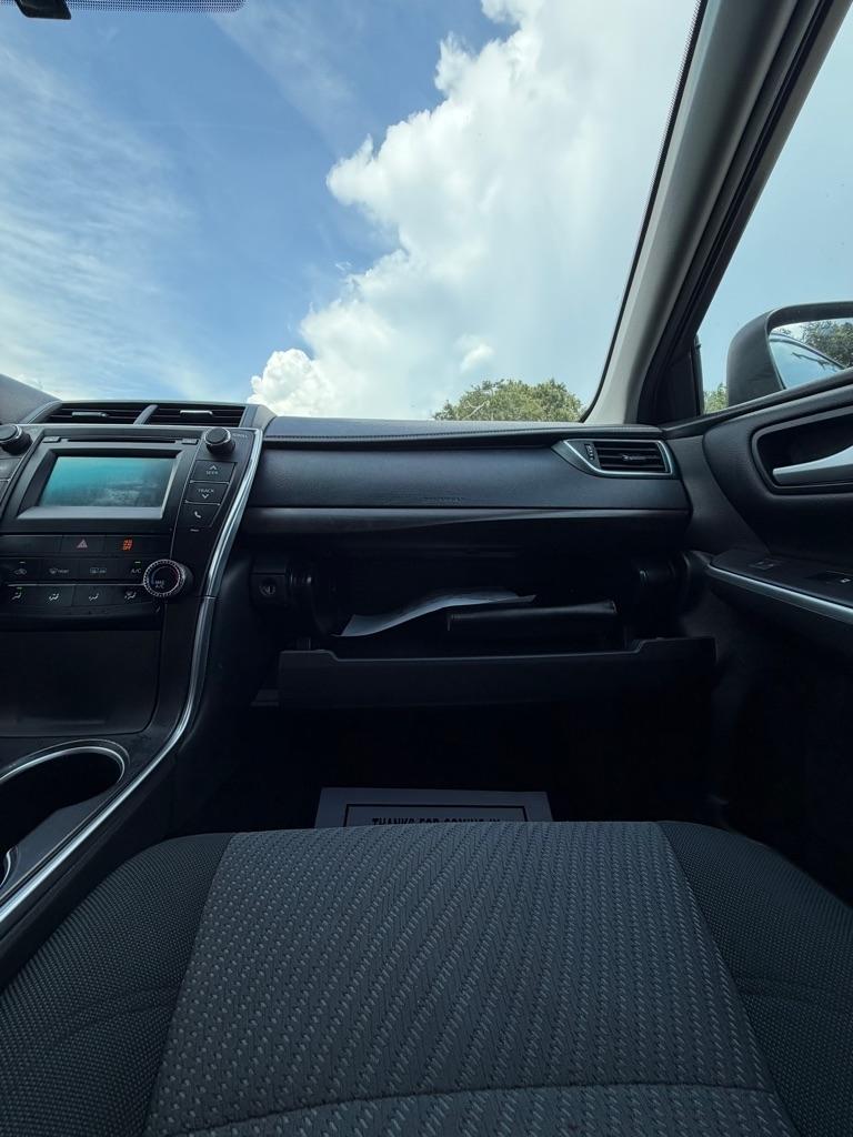 Toyota Camry XLE Auto (Natl) 2017