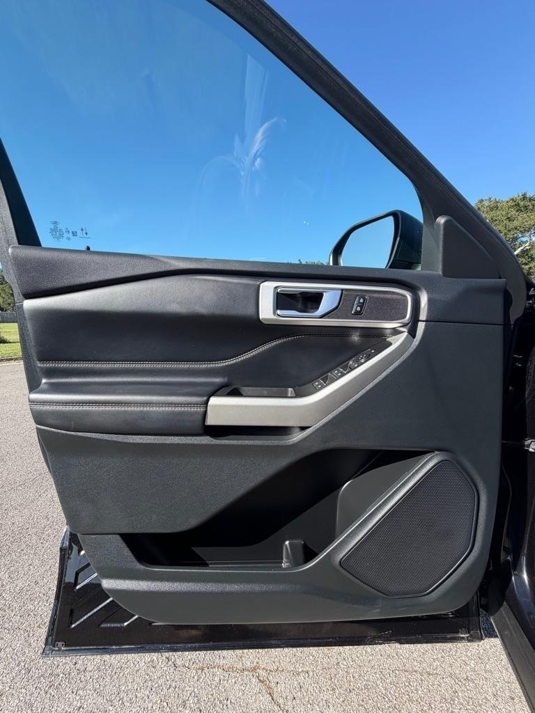 Ford Explorer XLT 4WD 2023