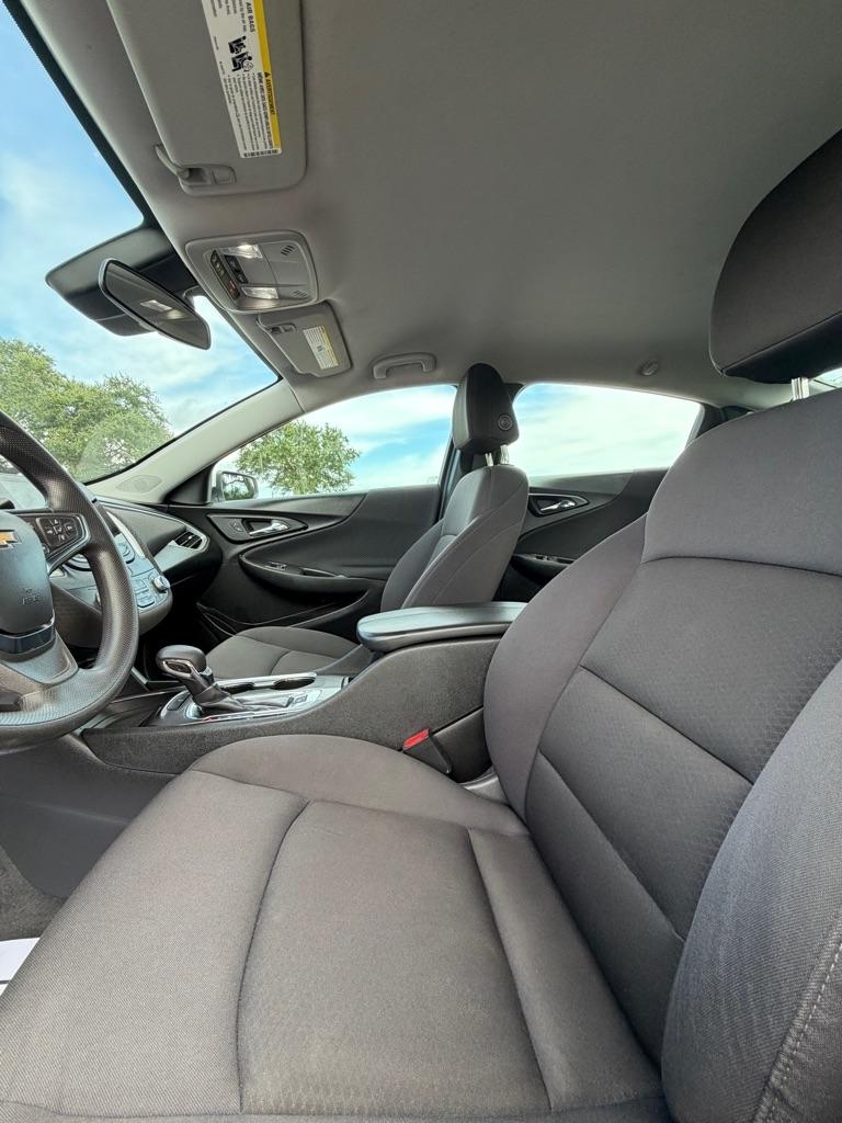 Chevrolet Malibu photo 10