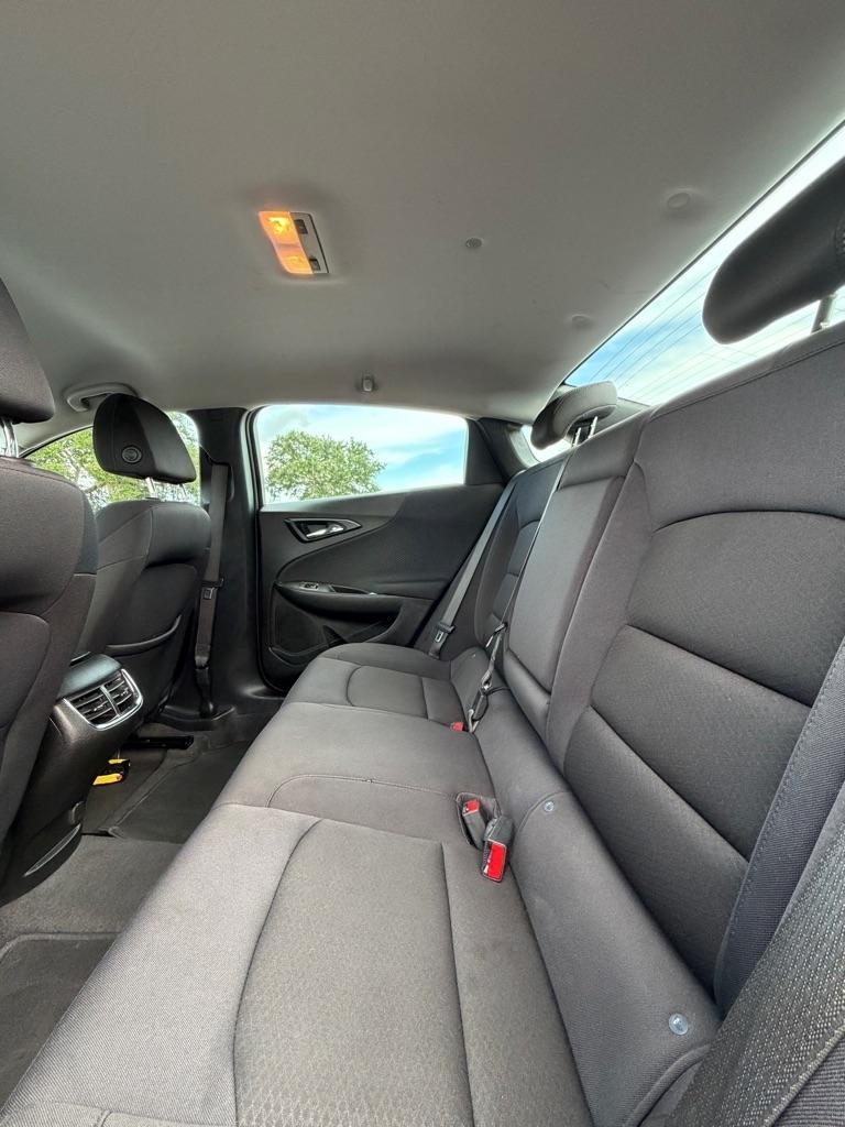 Chevrolet Malibu photo 12