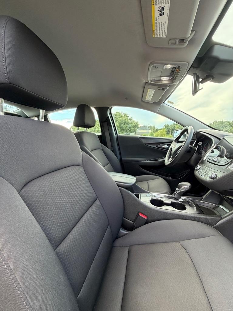 Chevrolet Malibu photo 14