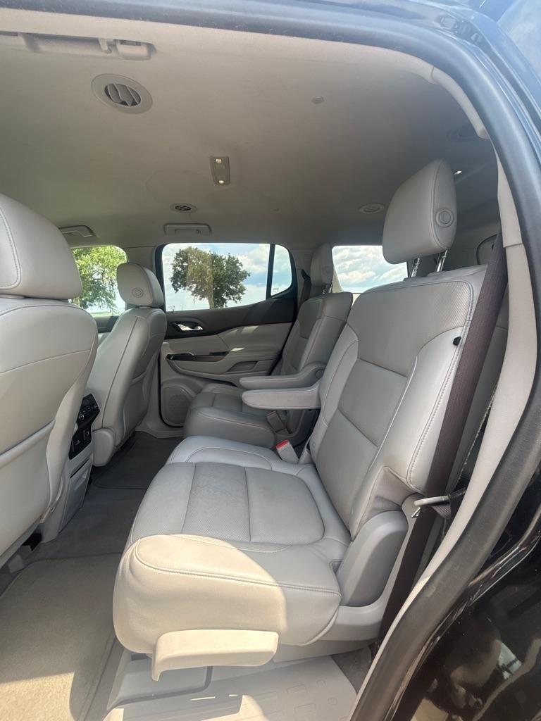 GMC Acadia FWD 4dr SLT w/SLT-1 2019