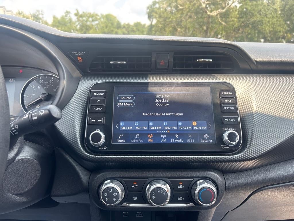 Nissan Kicks SV FWD 2024