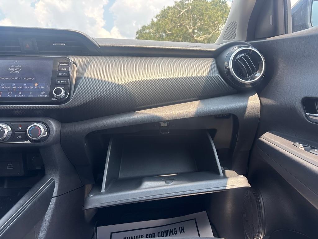 Nissan Kicks SV FWD 2024