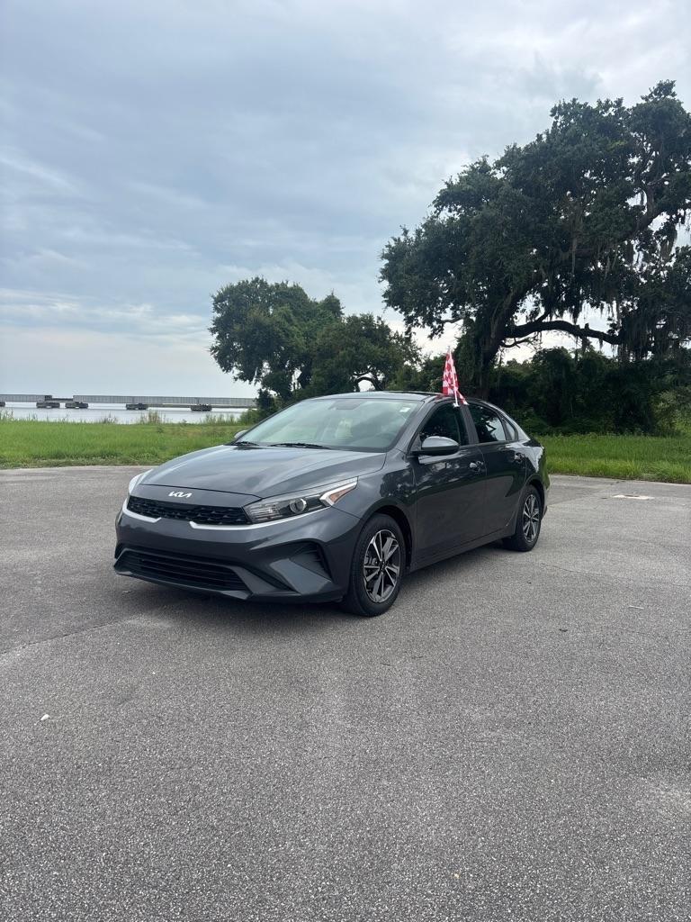 2023 Kia Forte LXS IVT