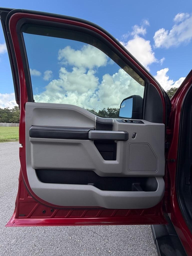 Ford F-150 photo 10