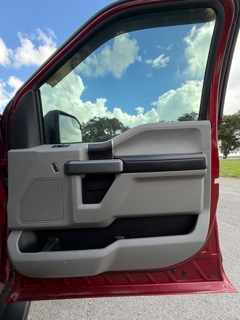 Ford F-150 photo 14