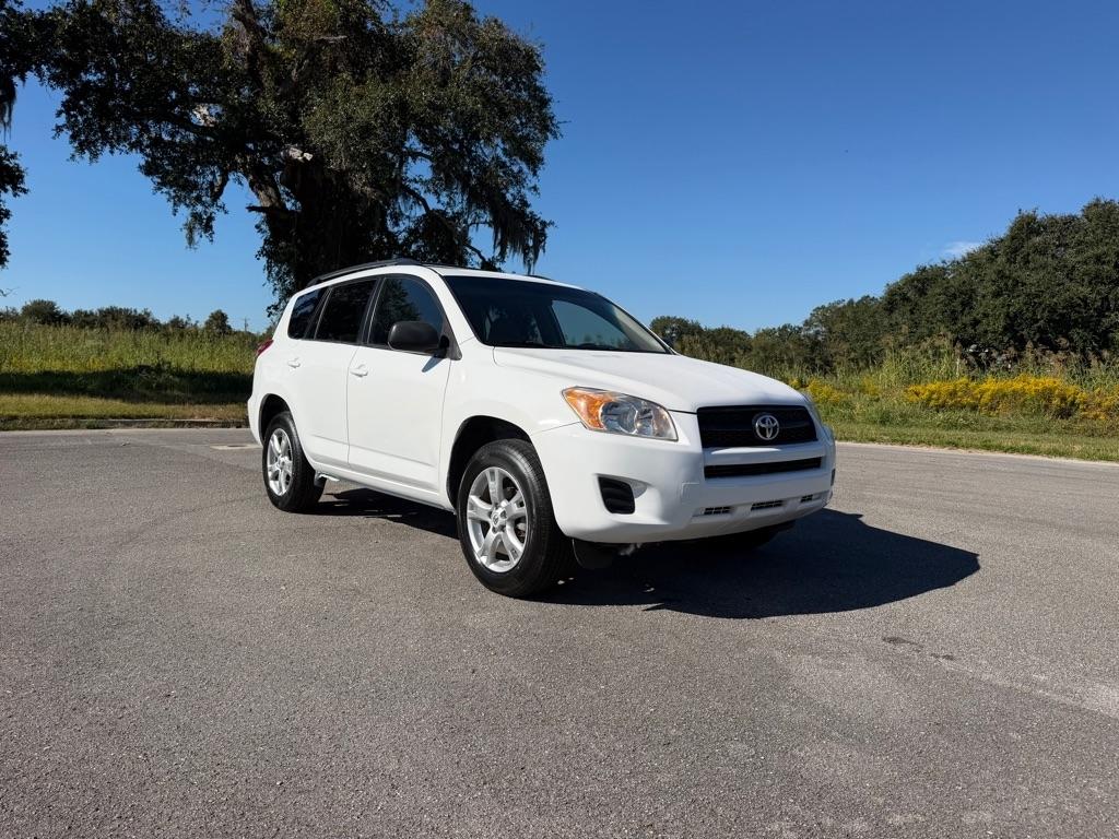 Toyota RAV4 FWD 4dr 4-cyl 4-Spd AT (Natl) 2011