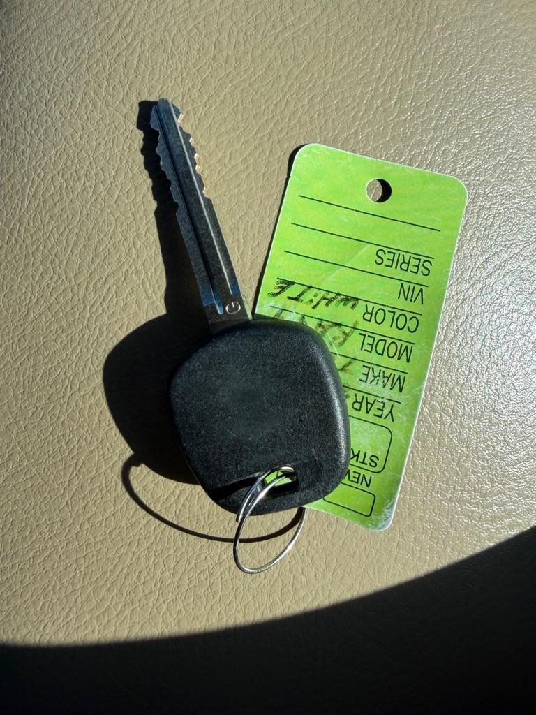 Toyota RAV4 FWD 4dr 4-cyl 4-Spd AT (Natl) 2011