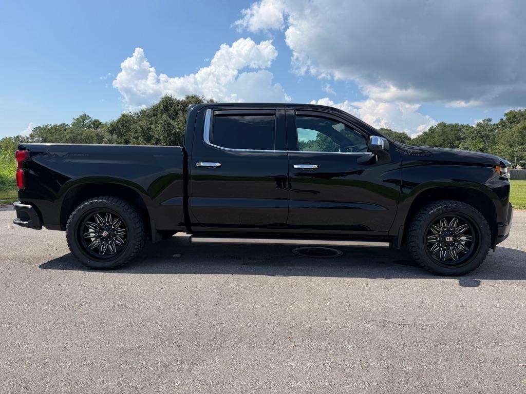 Chevrolet Silverado 1500 4WD Crew Cab 147" High Country 2022