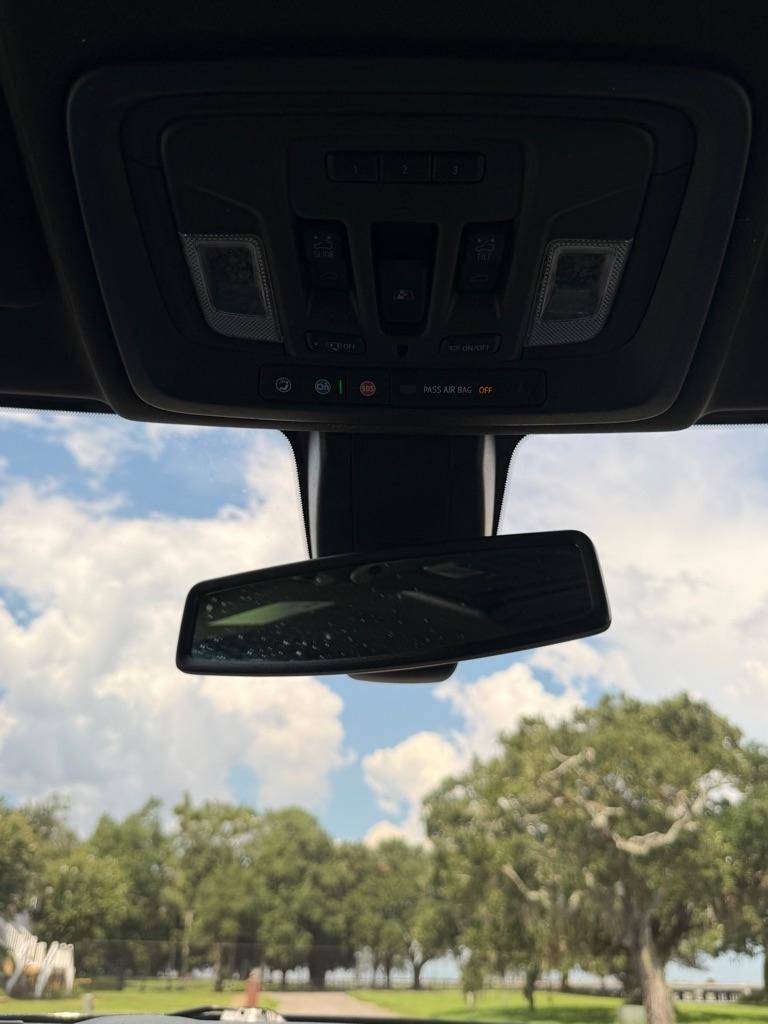 Chevrolet Silverado 1500 4WD Crew Cab 147" High Country 2022