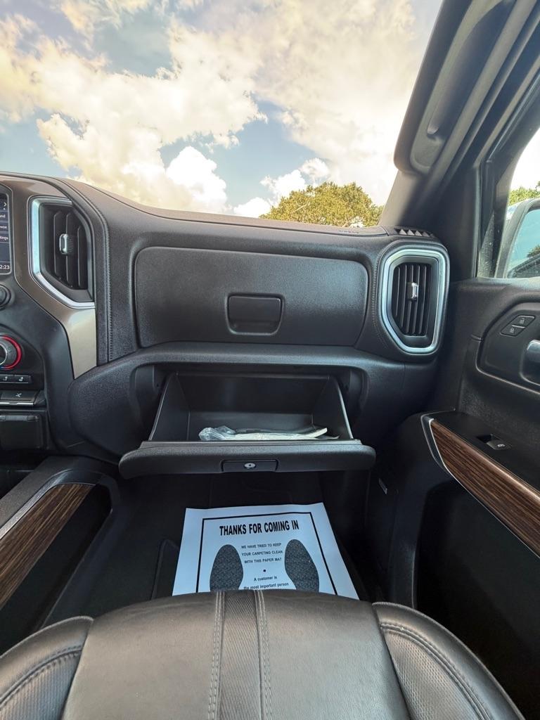 Chevrolet Silverado 1500 4WD Crew Cab 147" High Country 2022