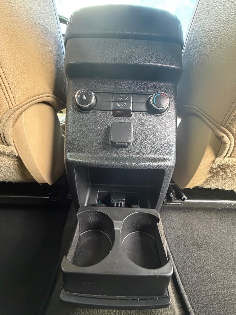 Ford Explorer FWD 4dr XLT 2016