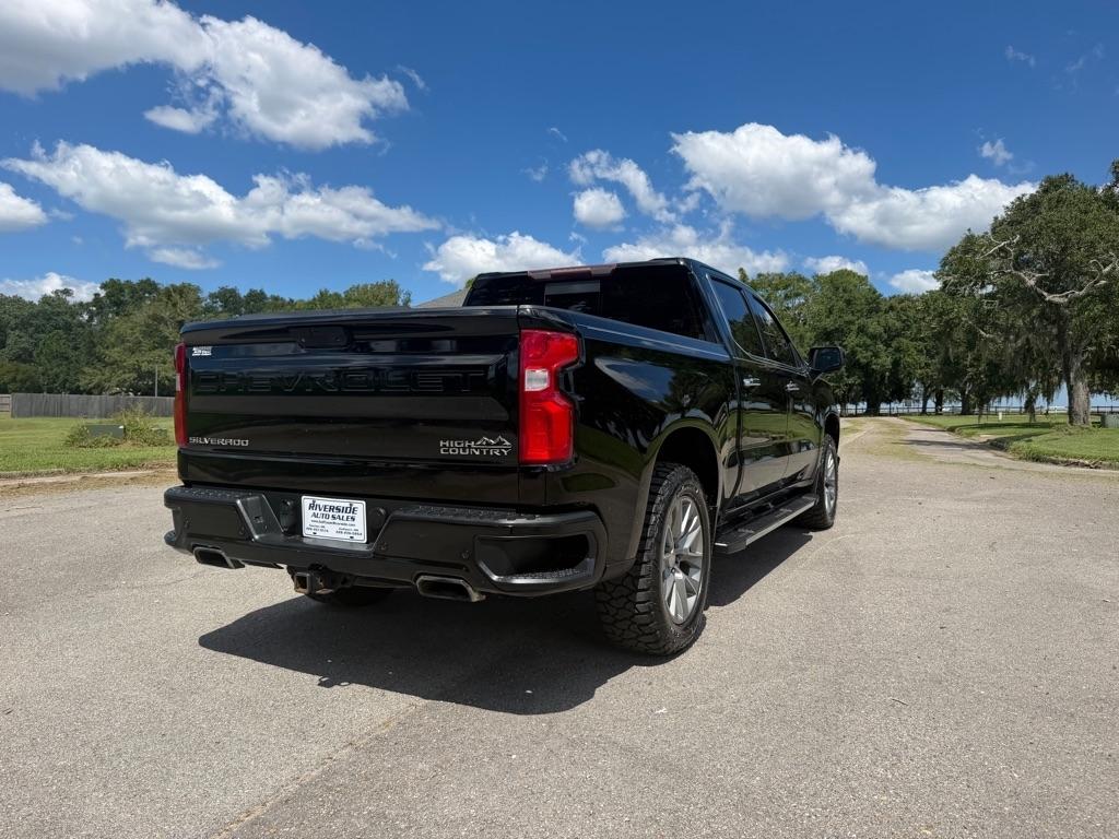 Chevrolet Silverado photo 5