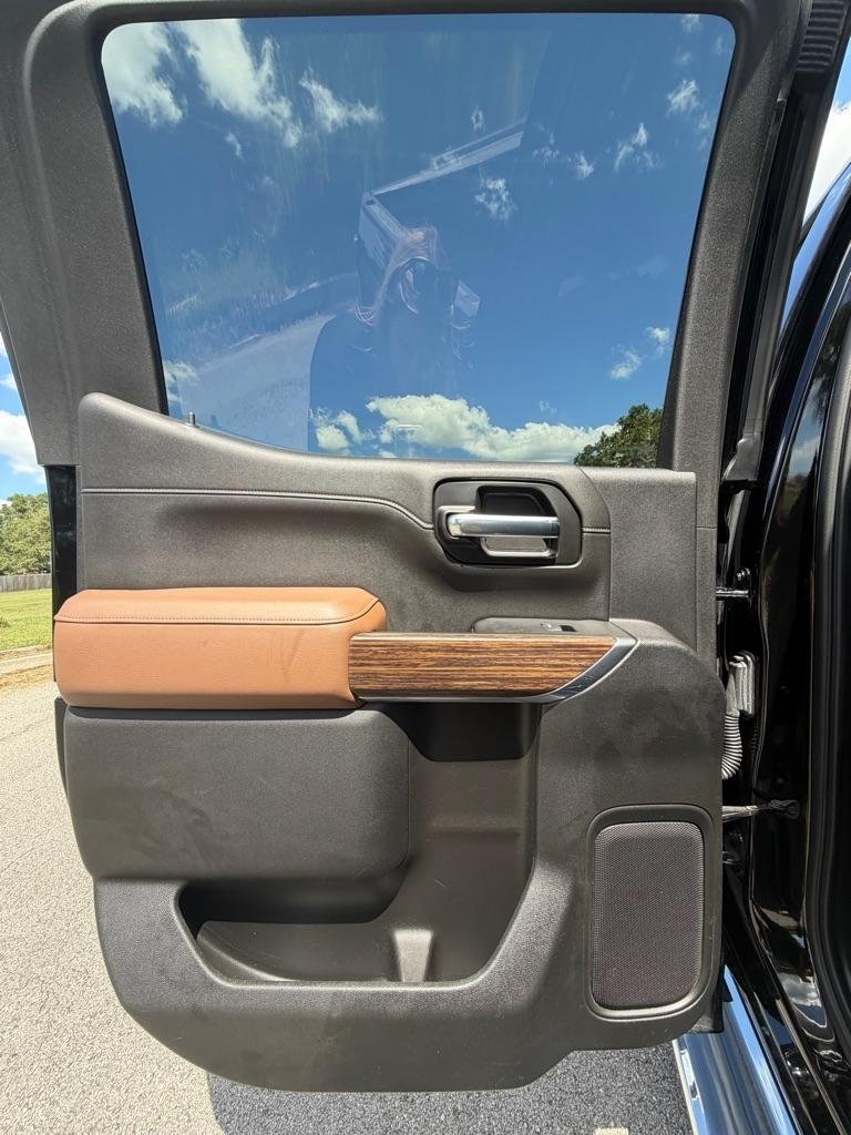 Chevrolet Silverado photo 12