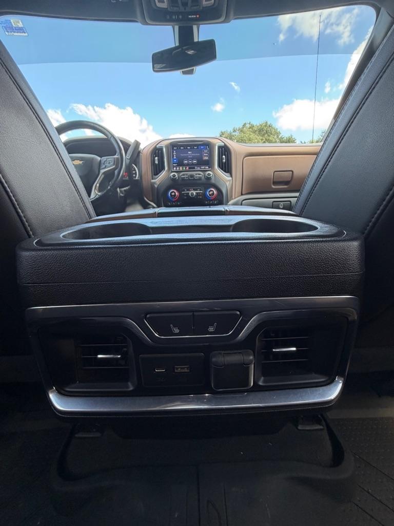 Chevrolet Silverado photo 21