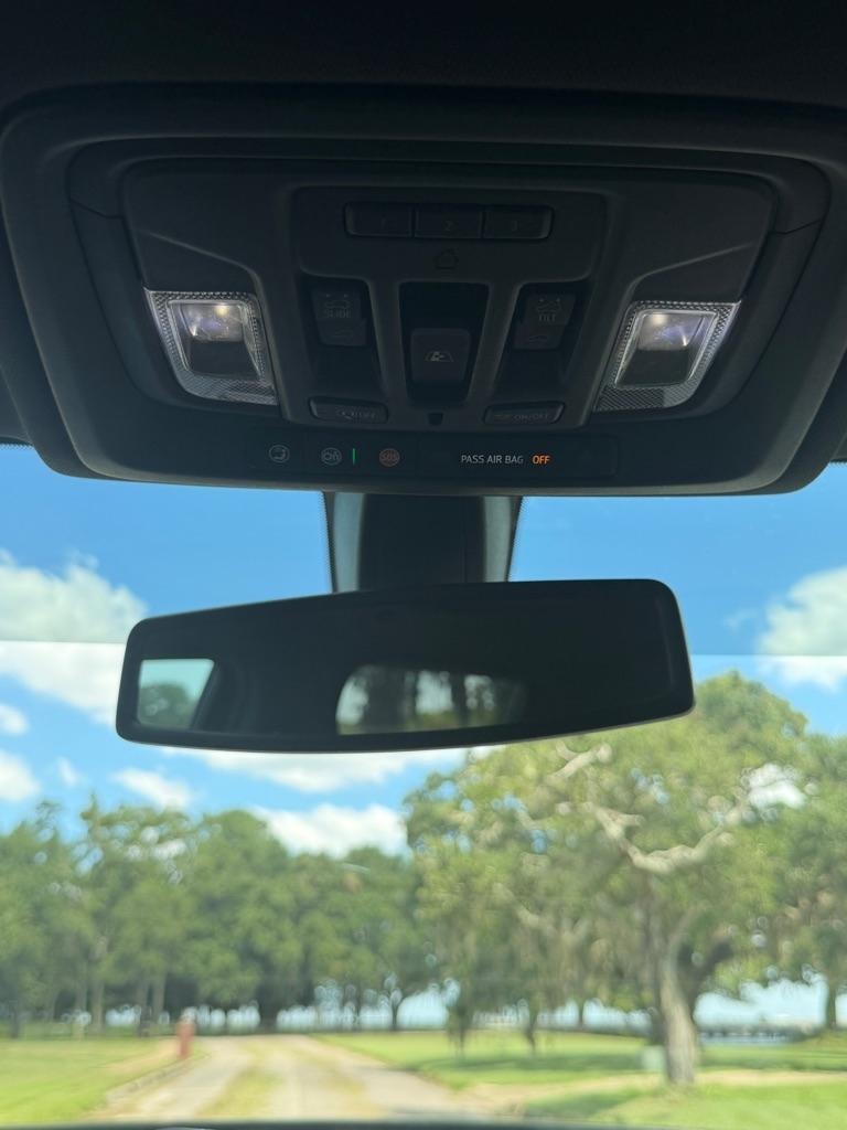 Chevrolet Silverado photo 29