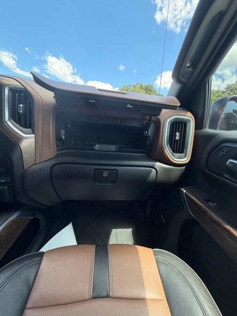 Chevrolet Silverado photo 30