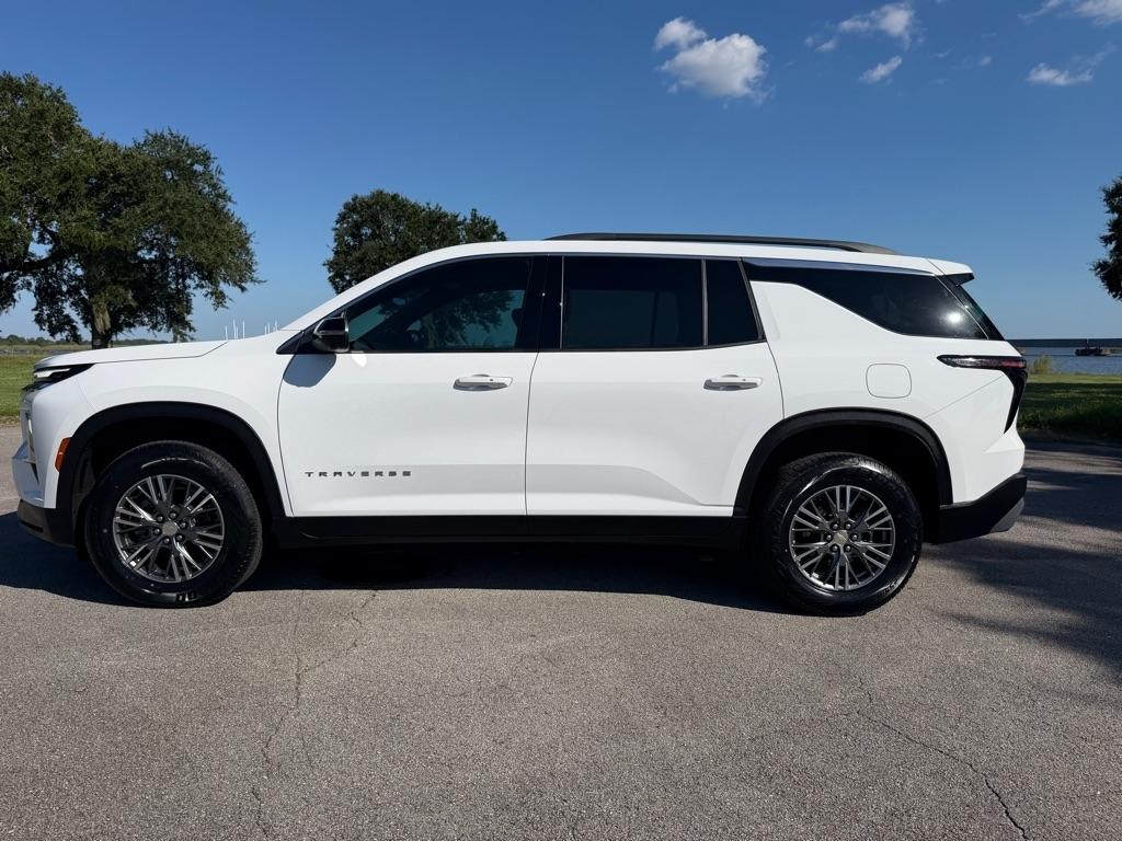 Chevrolet Traverse photo 3