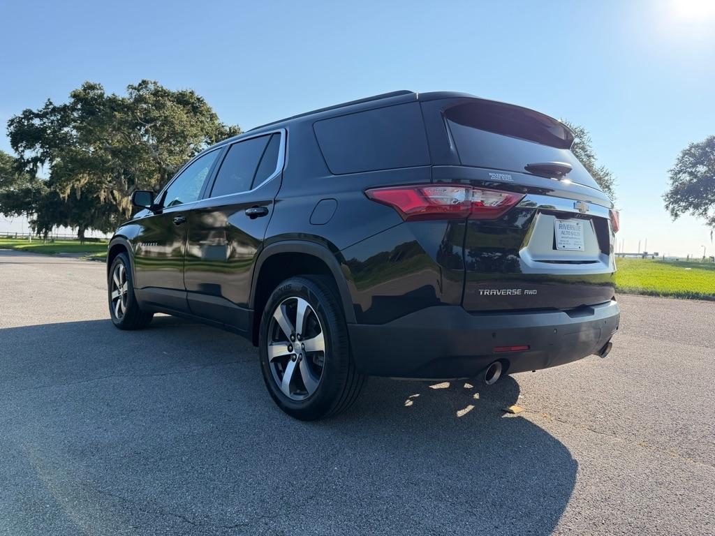Chevrolet Traverse photo 4