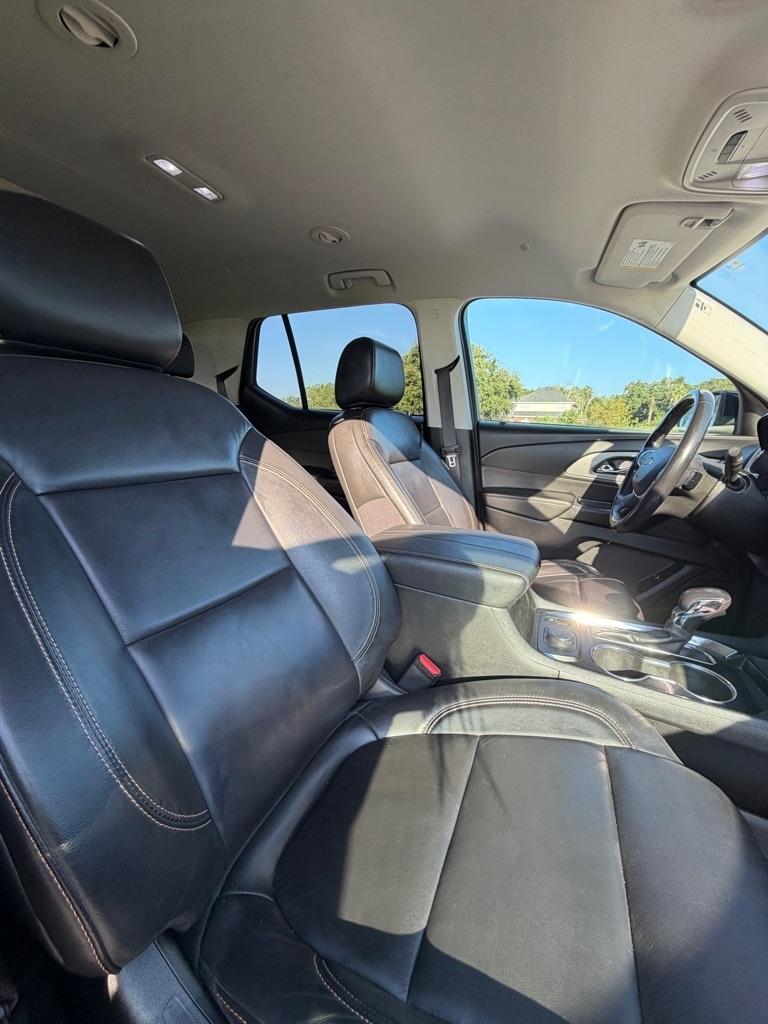 Chevrolet Traverse photo 16