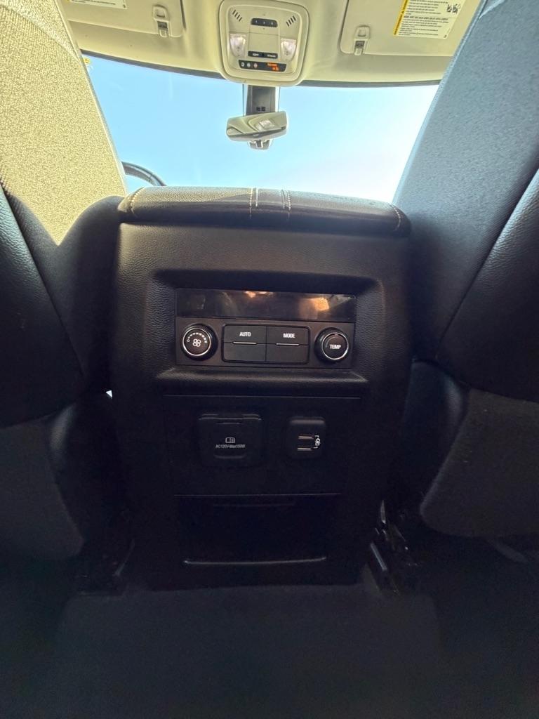 Chevrolet Traverse photo 20