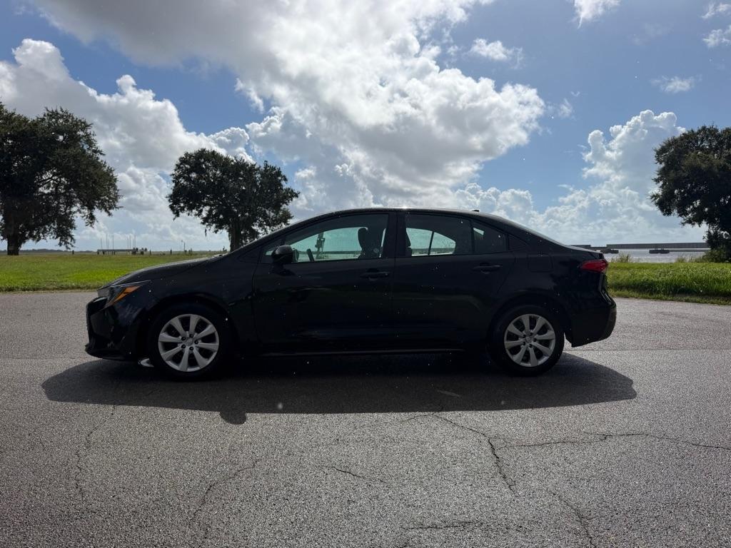 Toyota Corolla LE CVT (Natl) 2025