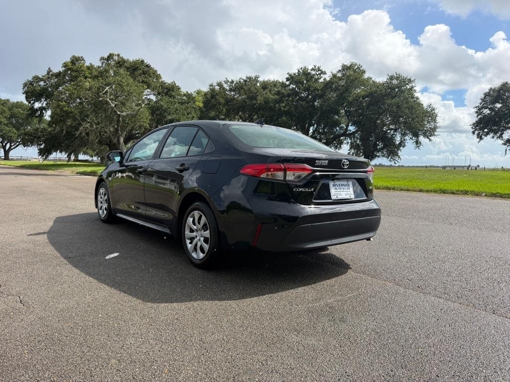 Toyota Corolla LE CVT (Natl) 2025