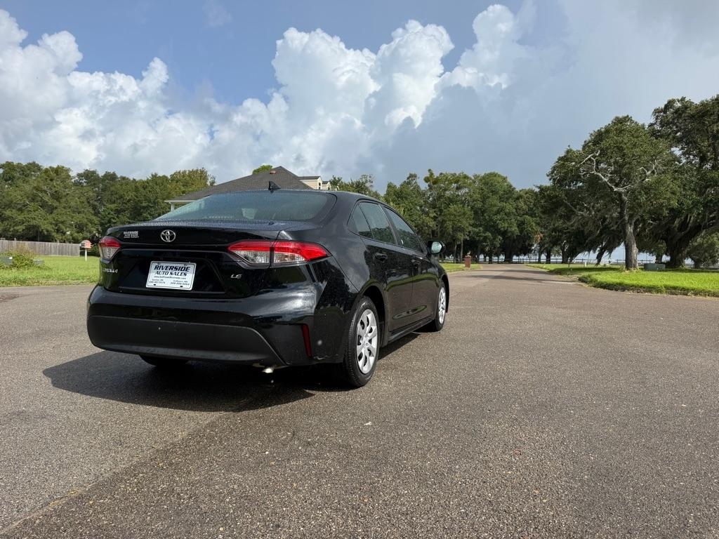 Toyota Corolla LE CVT (Natl) 2025