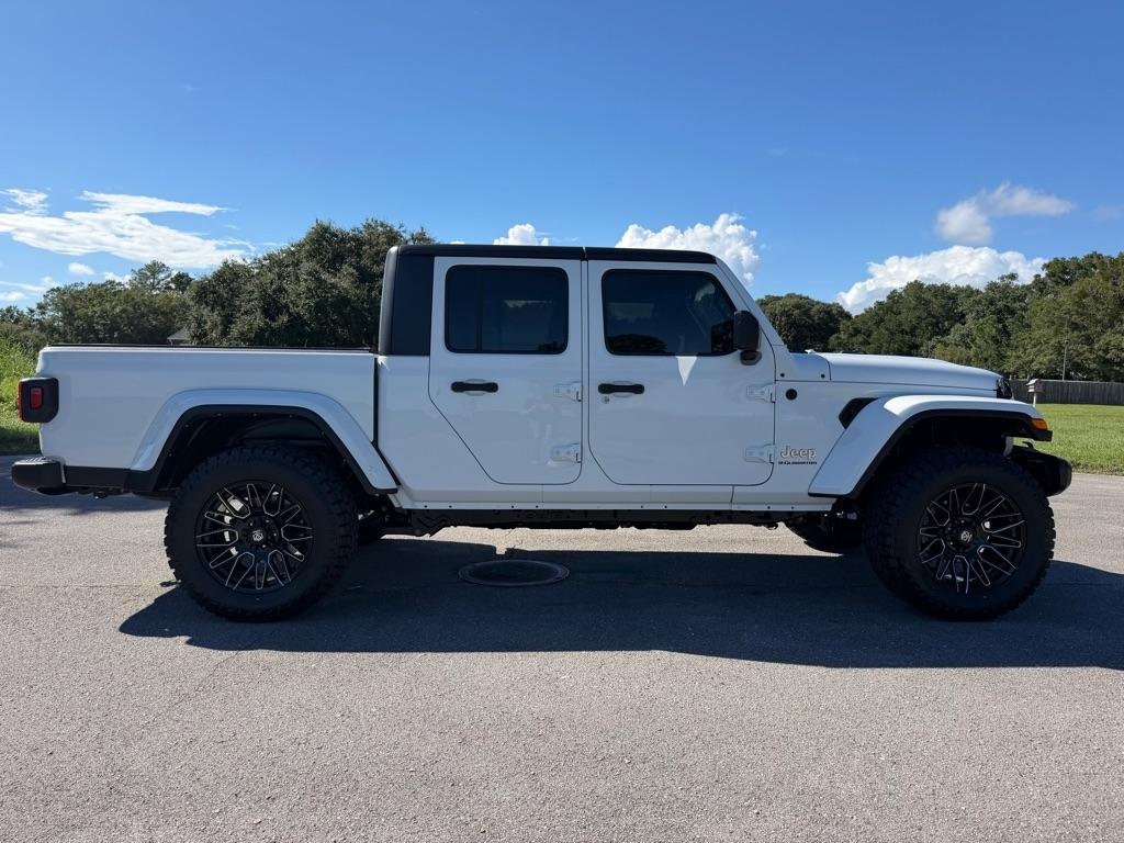 Jeep Gladiator Overland 4x4 *Ltd Avail* 2023