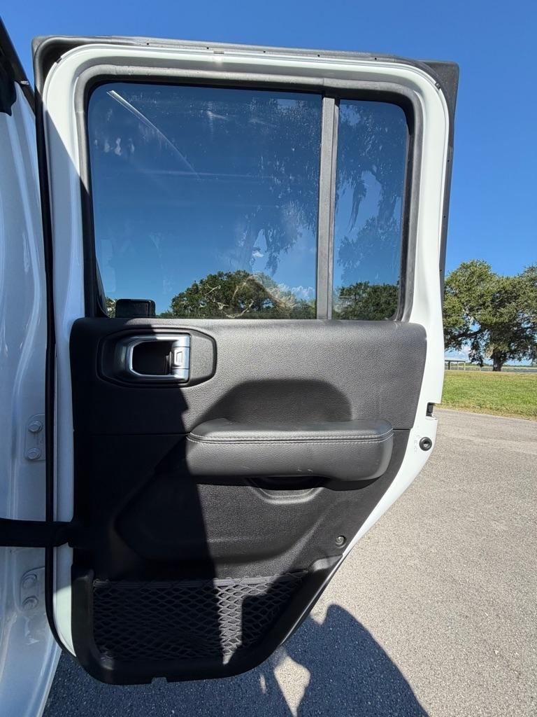 Jeep Gladiator Overland 4x4 *Ltd Avail* 2023
