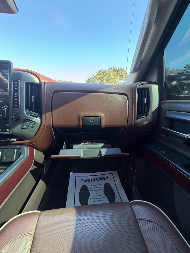 Chevrolet Silverado 2500HD 4WD Crew Cab 153.7" High Country 2016