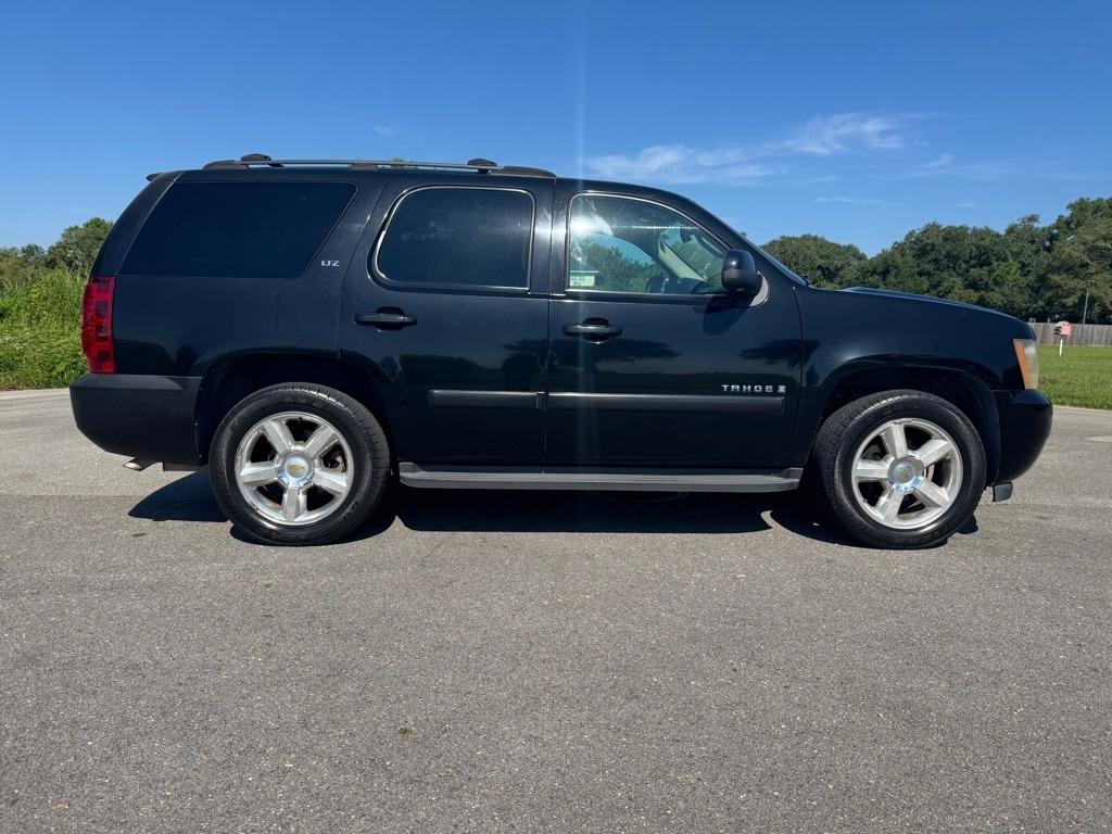 Chevrolet Tahoe 2WD 4dr 1500 LTZ 2007