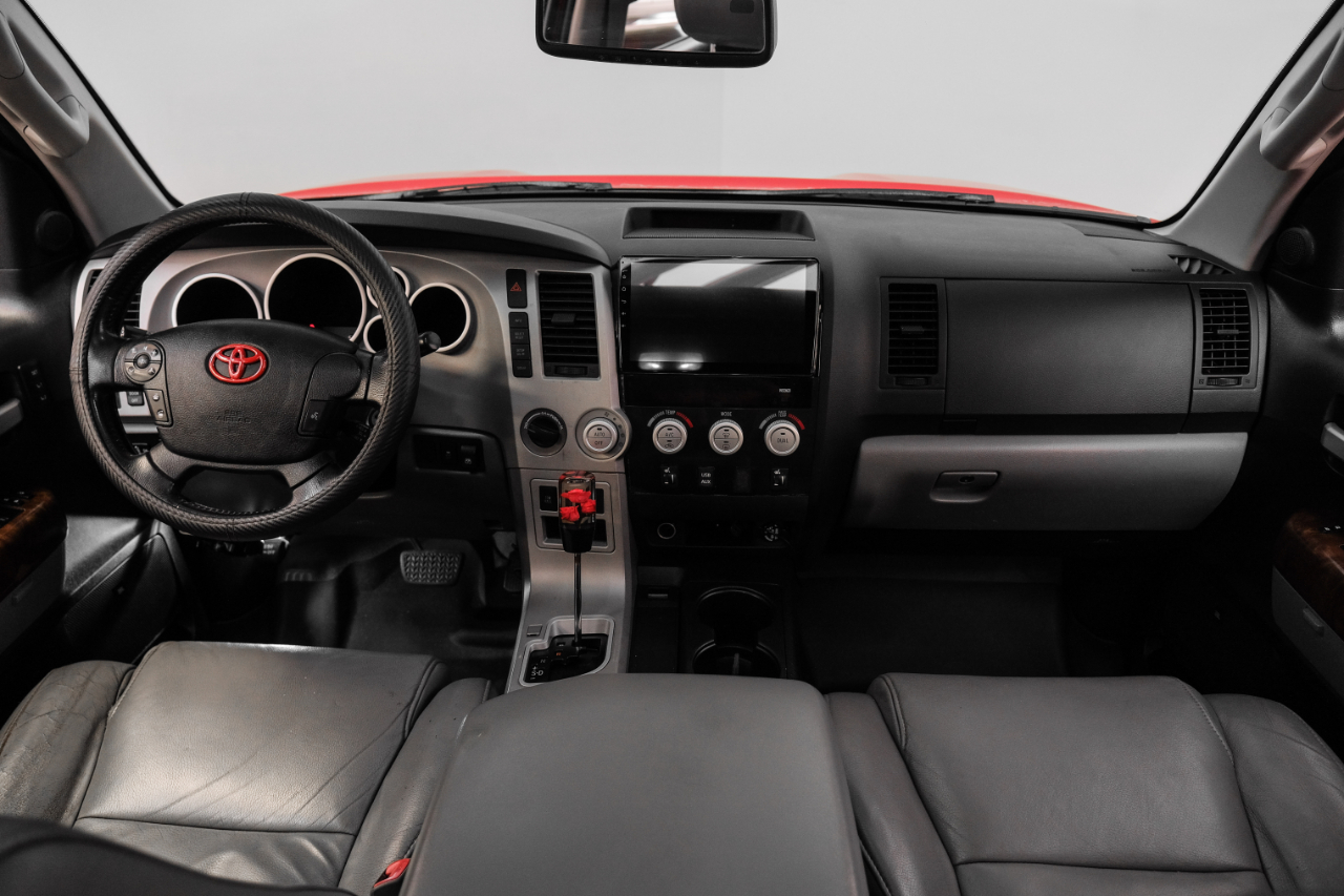 2010 Toyota Tundra CrewMax photo 12