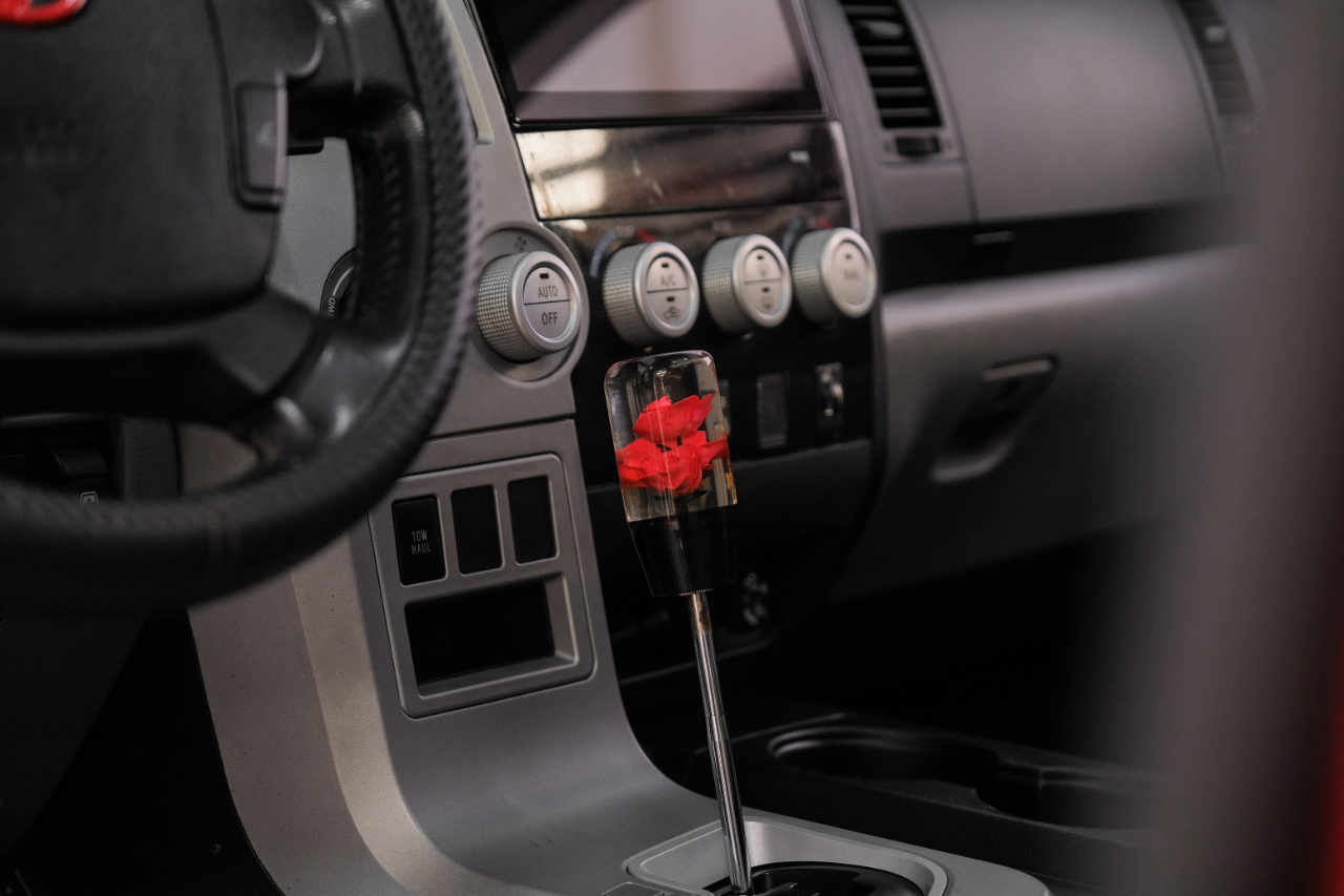 2010 Toyota Tundra CrewMax photo 19