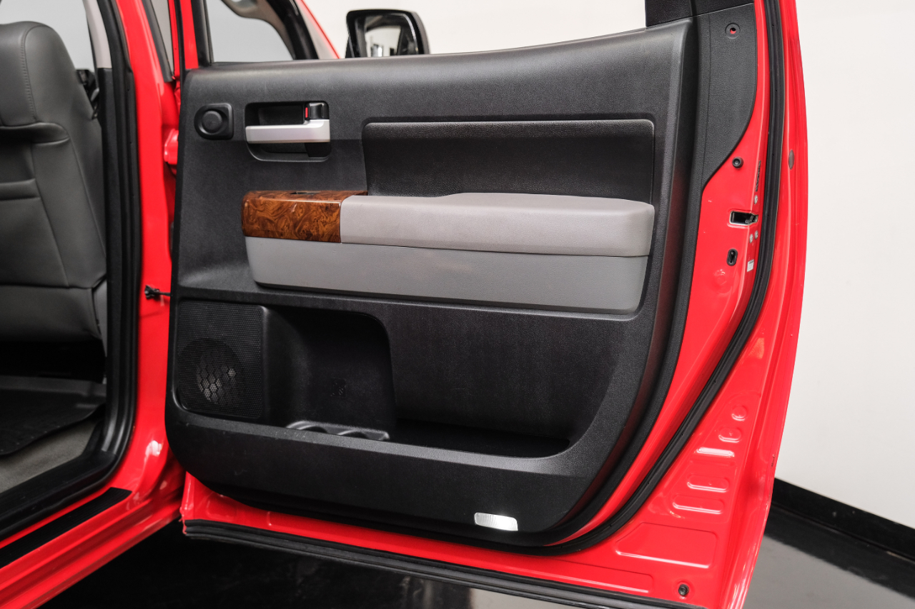 2010 Toyota Tundra CrewMax photo 42