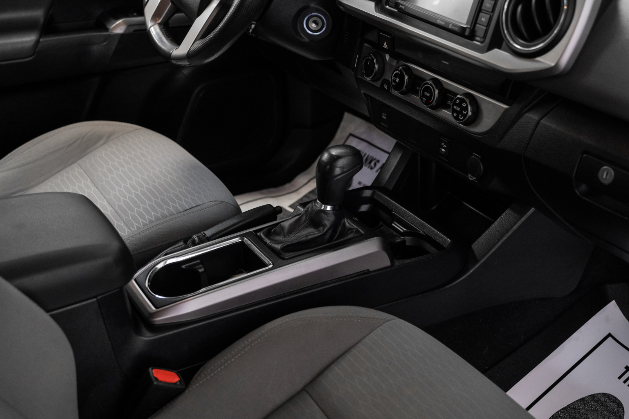 2017 Toyota Tacoma SR5 Sport TRD Pro photo 16