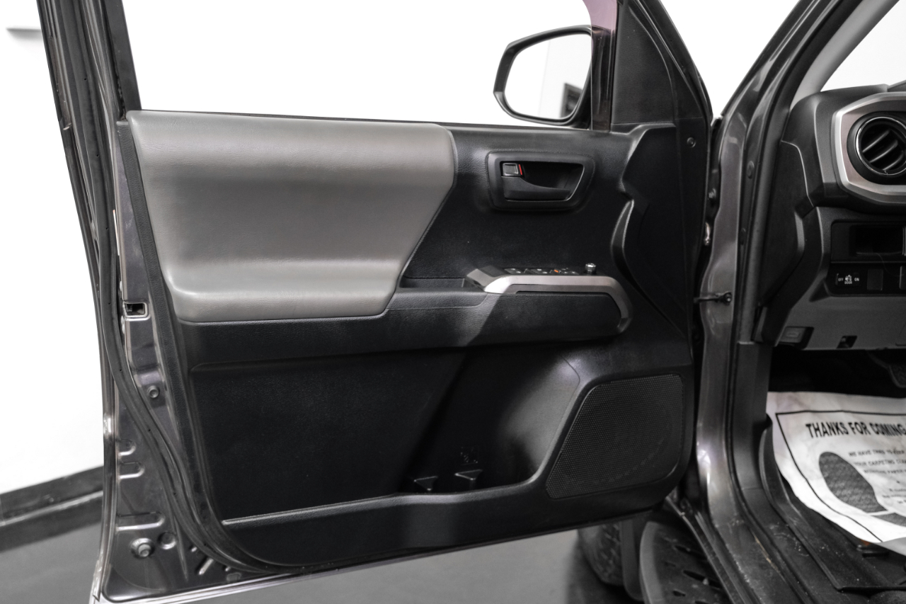 2017 Toyota Tacoma SR5 Sport TRD Pro photo 34