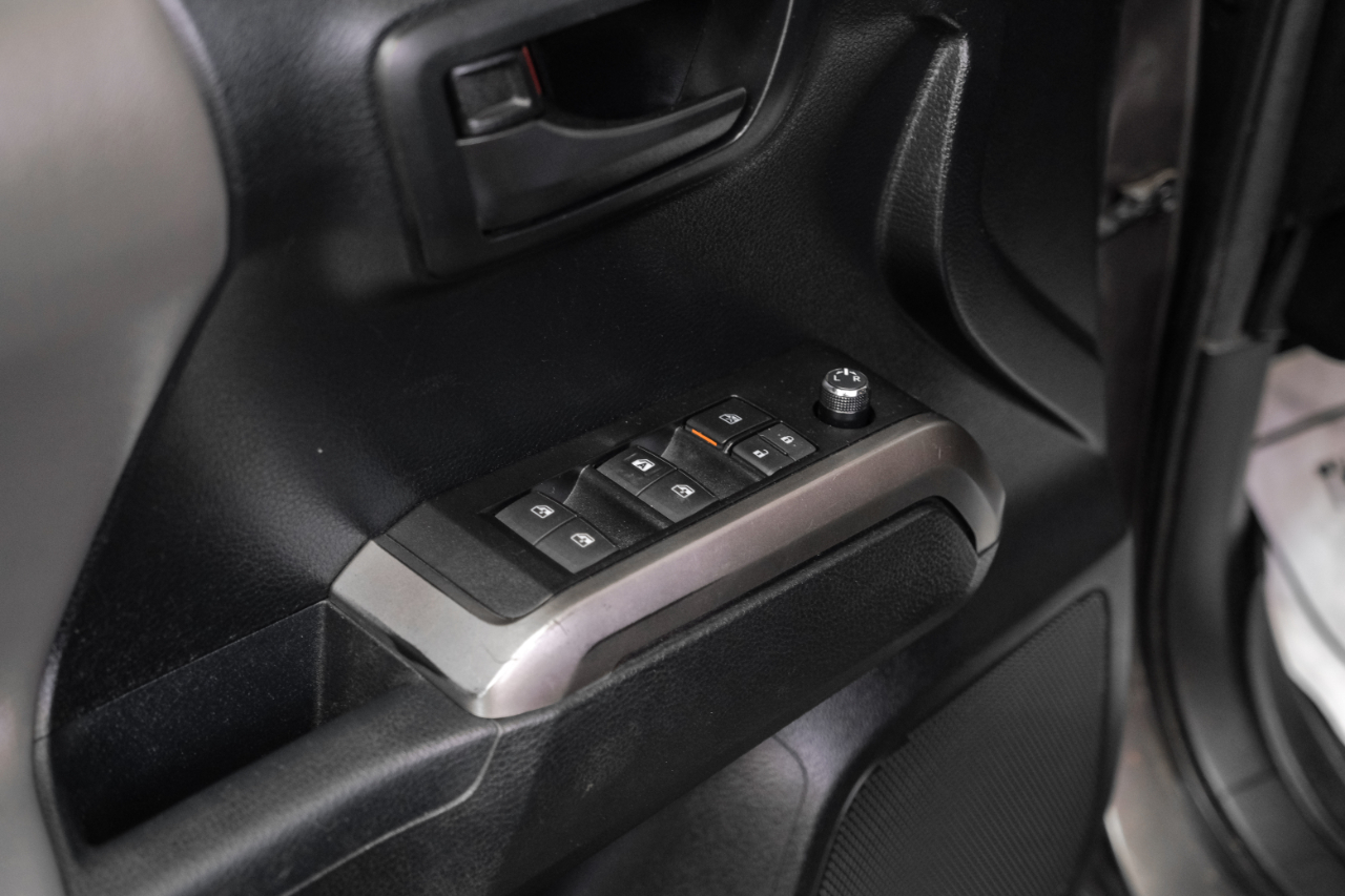 2017 Toyota Tacoma SR5 Sport TRD Pro photo 35