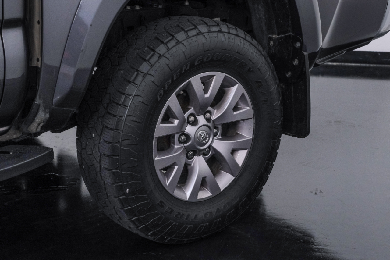 2017 Toyota Tacoma SR5 Sport TRD Pro photo 43