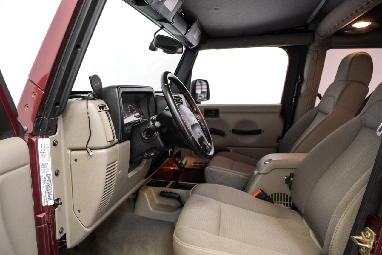 2004 Jeep Wrangler Two-Door Sahara photo 4